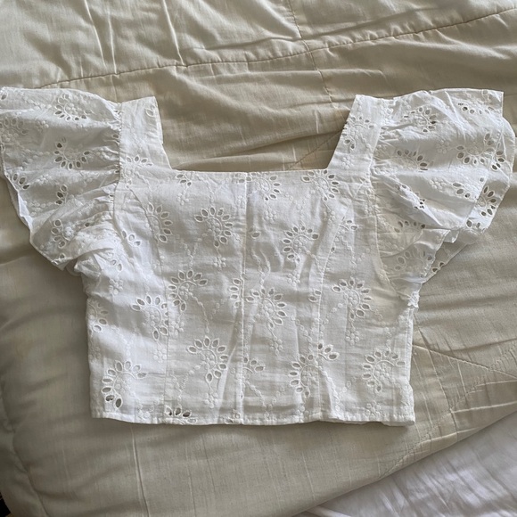 Princess Polly eyelet crop top size 6 NWOT - Picture 2 of 5